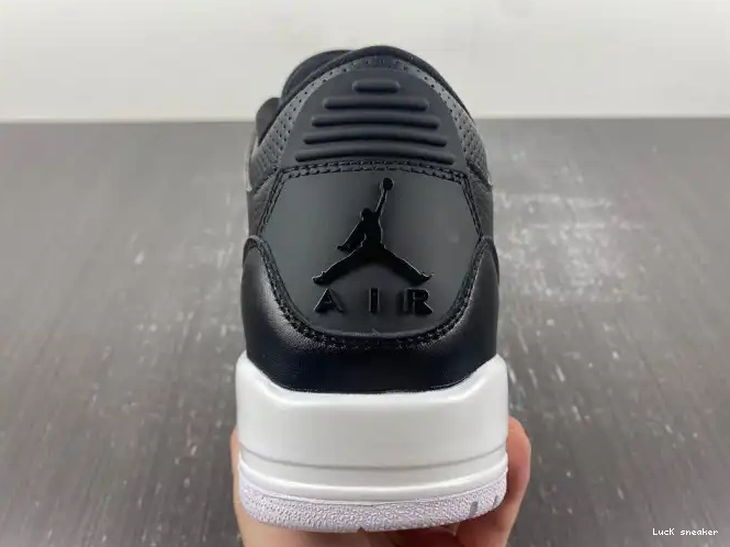 Reps LUCY Cyber 136064-020 Jordan 3 Monday (2016) Retro 0407
